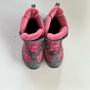 Pink snow boots. Winter Shoes Kids Outdoor Hiking warmer fur lined.